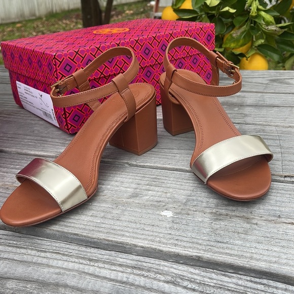 Tory Burch sandal - Picture 5 of 9